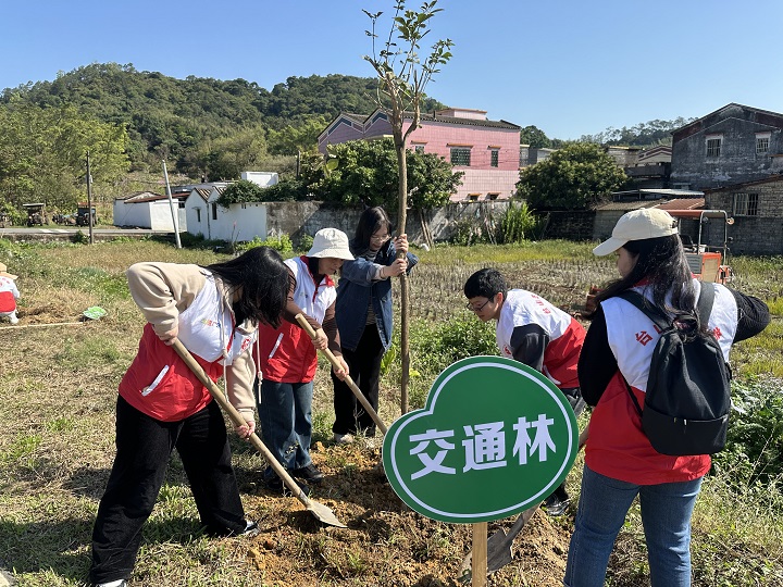 3.12斗山植樹活動1(1).jpg